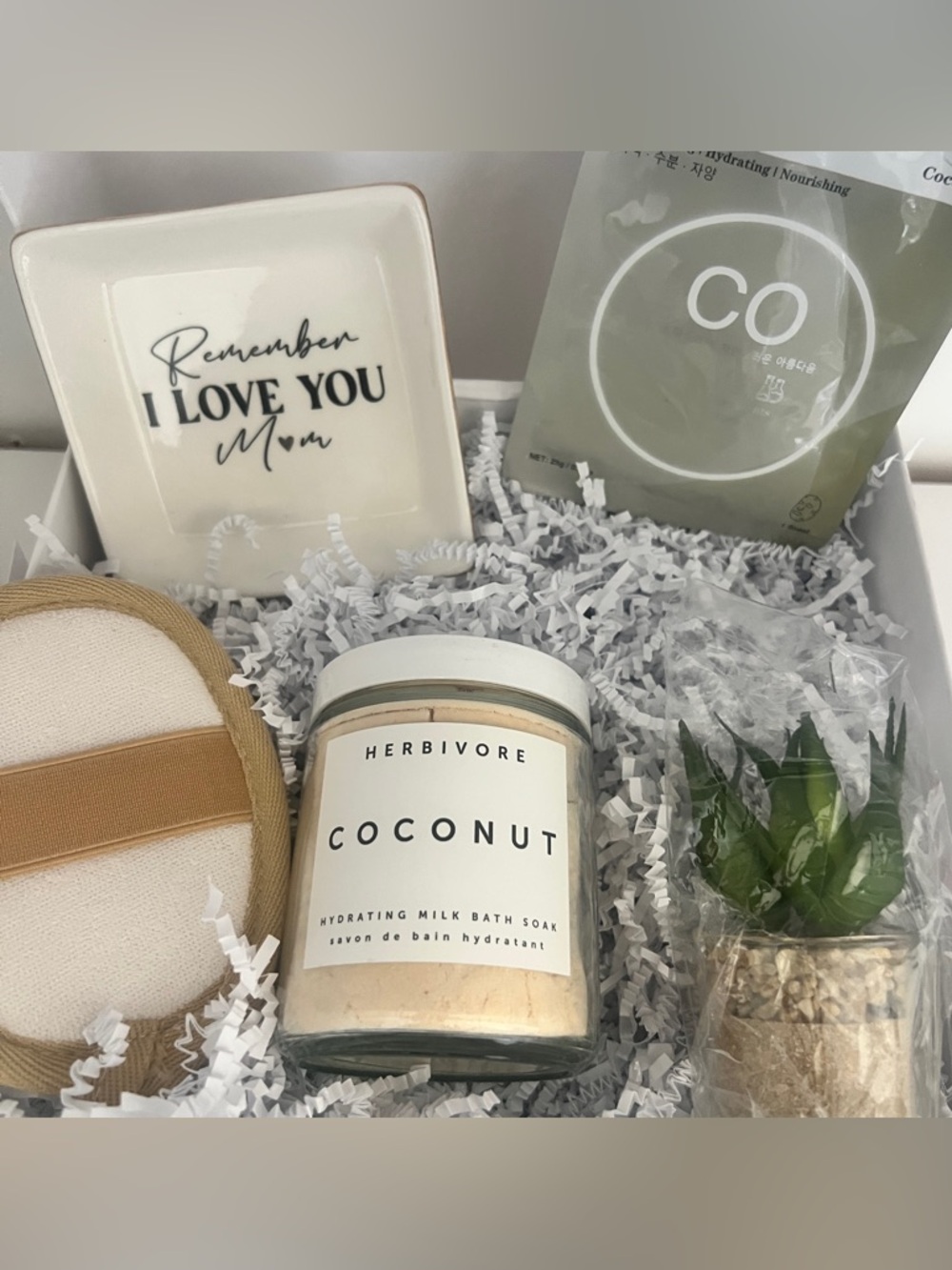 Bundle/Lot Herbivore Coconut 6pc Milk Gift Set Great Gift